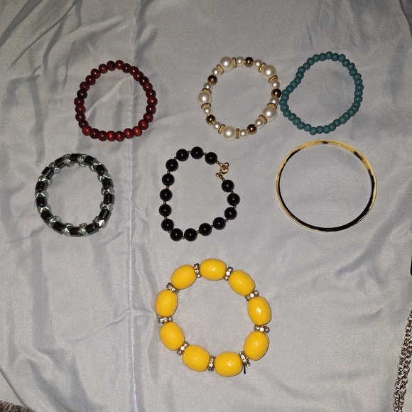 Vintage Jewelry - Vintage Vibrant Bracelet Collection